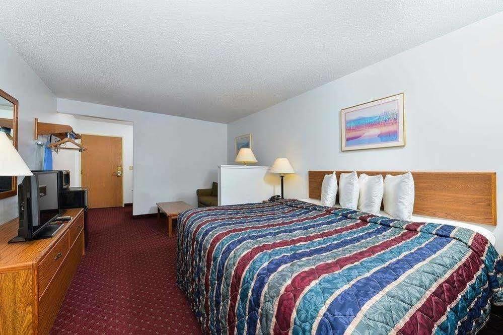Travelodge By Wyndham Spearfish Exterior foto