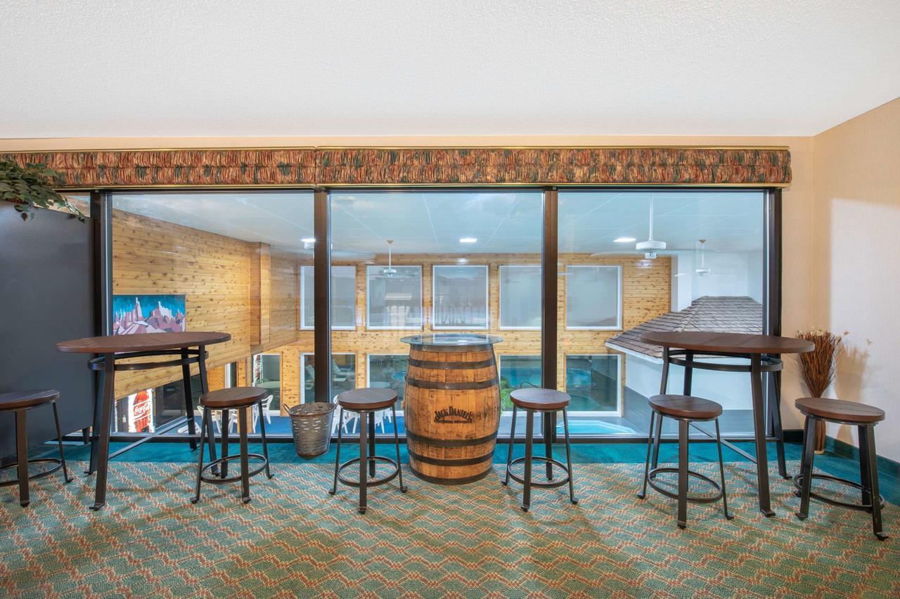 Travelodge By Wyndham Spearfish Exterior foto